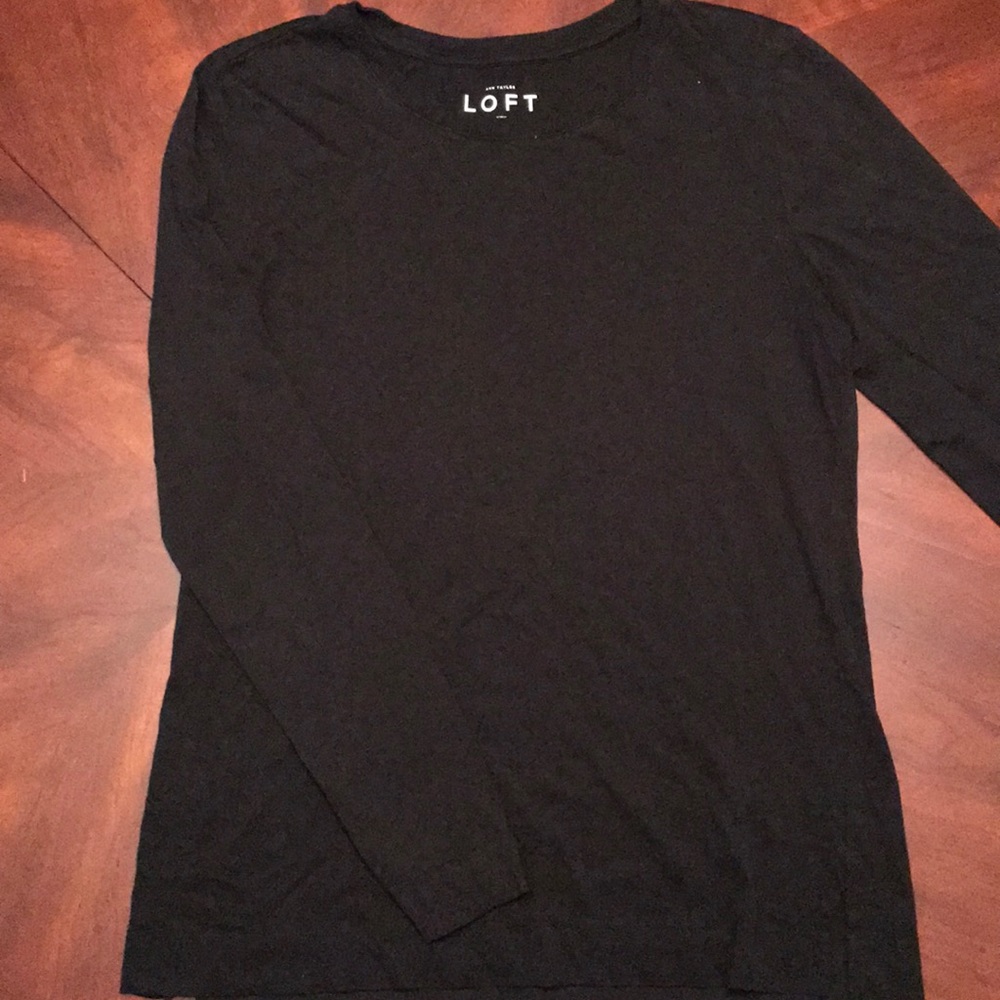 Like new S LOFT black long sleeve tee